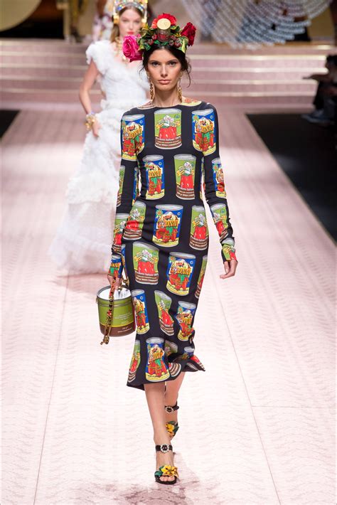 Dolce&Gabbana primavera estate 2024: la sfilata in 6 .